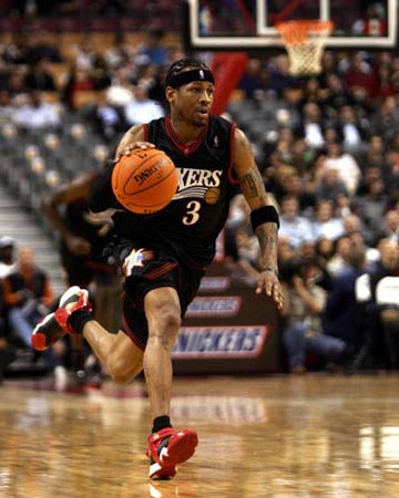 阿莫林：C罗的批评？我们应关注未来；伤病少主要是比赛少（阿莫林回应C罗批评：应聚焦未来；伤病减少主要因比赛更少）