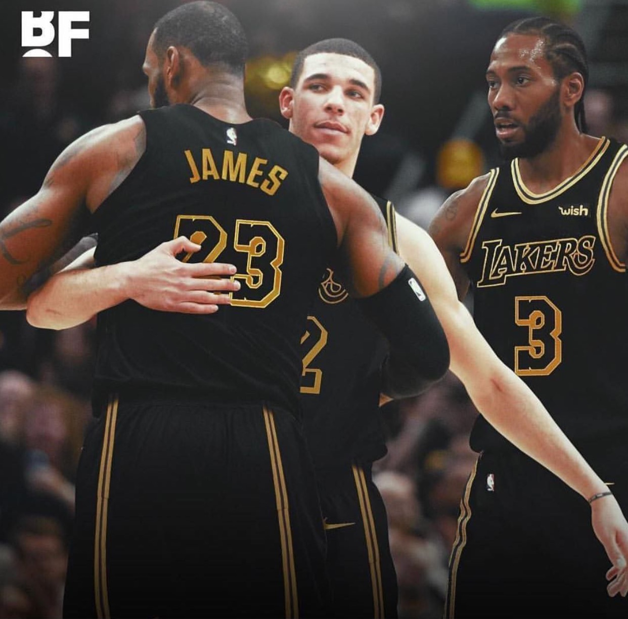 媒体人：如果不是球队伤病多，小杨就在发展联盟专心练级挺好（媒体人：要不是球队伤兵多，小杨在发展联盟专注提升更好）