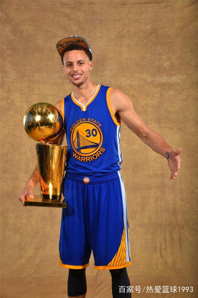 CBA：深圳男篮三分爆发 主场胜上海（CBA：深圳外线火力全开，主场力克上海）