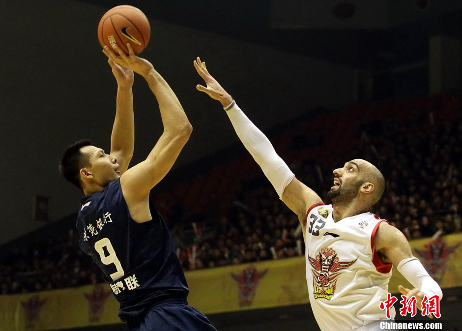 皇马战埃尔切大名单：姆巴佩领衔，米利唐、阿拉巴缺席（皇马对阵埃尔切出征名单：姆巴佩领衔，米利唐与阿拉巴未入选）