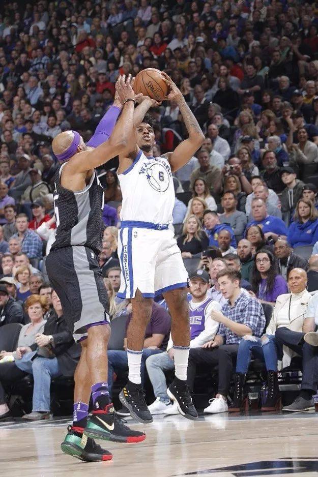 这队就是冠军级别的样子（这队具备冠军相）