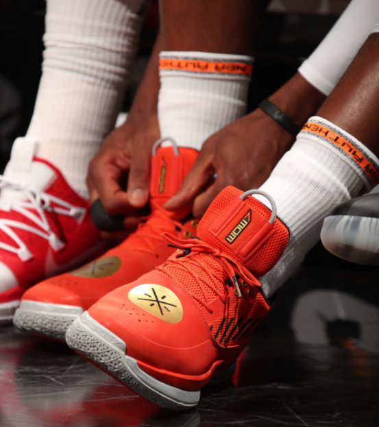 只差1分！日职联末轮争冠形势：鹿岛主场取胜即夺冠（距冠仅一步！日职联末轮决战：鹿岛主场赢球即封王）