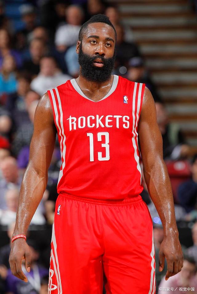 记者：巴萨有人反对买断拉什福德，因他逼抢力度不够&年薪高（记者称巴萨内部有人反对买断拉什福德，因其压迫强度欠佳且薪资过高）