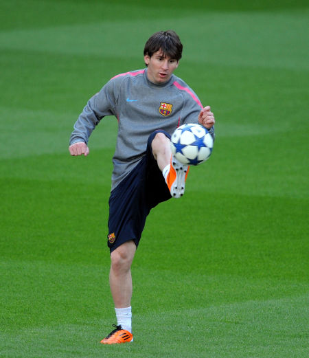 莫雷托：要看到莱万加盟米兰存在不止一个很难克服的障碍（莫雷托：莱万转投米兰困难重重，阻碍绝非仅一项）