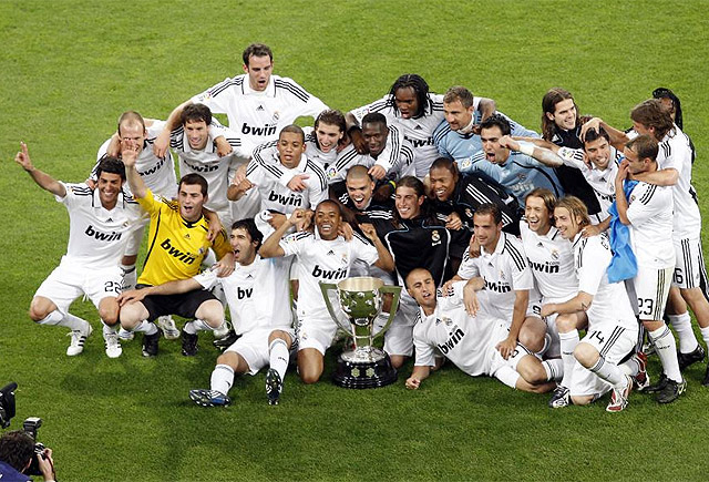 各队补强方案曝光引球迷热议（各队补强计划曝光，球迷议论纷纷）