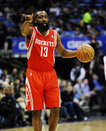 与去年排名相同，北京国安与山东泰山分别锁定中超第四第五（北京国安、山东泰山再度分列中超第4与第5）