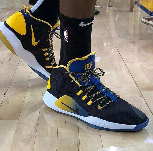 布达佩斯Major半决赛对阵：洞载大战，FaZe对决NaVi（布达佩斯Major半决赛对阵揭晓：焦点之战，FaZe迎战NaVi）